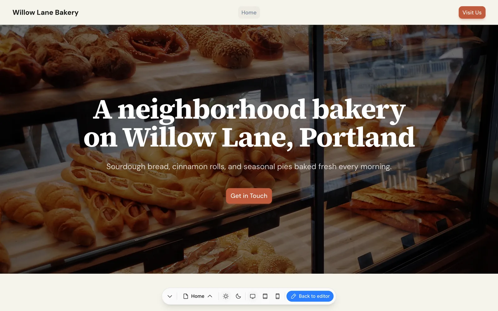 Preview: the site full screen with a floating control bar at the bottom
